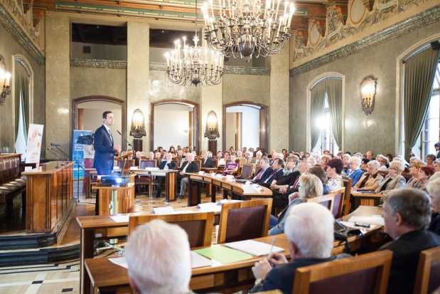 Fot. Małopolski Kongres Zdrowego Starzenia Popyt na usługi opiekuńcze dla seniorów będzie rósł