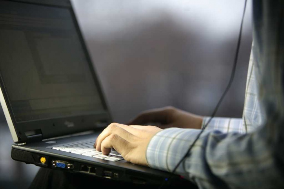 Minister cyfryzacji do seniorów: internet to dziś podstawa