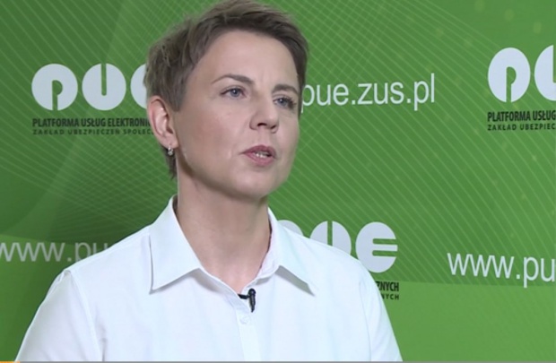 Na zdj. Marta Juśko z Departamentu Obsługi Klientów w Centrali ZUS Już 1,3 mln osób kontaktuje się z ZUS online
