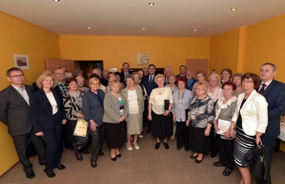 Bytomski lub dla seniora powstał z inicjatywy Oddziału Rejonowego Polskiego Związku Emerytów, Rencistów i Inwalidów w Bytomiu. Fot. UM Bytom Otwarto klub dla seniorów w Bytomiu
