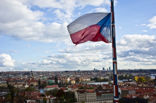 Od początku 2016 r. do śląskiego NFZ wpłynęło ich już 2942 podań o operację zaćmy za granicą. Fot. Sébastien Avenet/Flickr.com (CC BY 2.0) Śląskie: coraz więcej pacjentów operuje zaćmę w Czechach