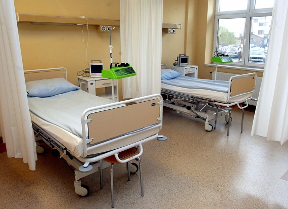 Liczba łóżek szpitalnych na 100 tys. mieszkańców jest w Polsce wyższa niż unijna średnia. Fot. Pawel de Ville Mamy więcej łóżek szpitalnych od średniej w Unii, ale tych geriatrycznych wciąż brakuje