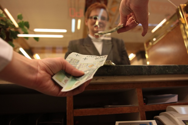 Liczba seniorów pobierających emeryturę niższą od minimalnej (882 zł brutto) dynamicznie wzrasta. Fot. PTWP Andrzej Wawok Bank Światowy: milion polskich seniorów z głodową emeryturą