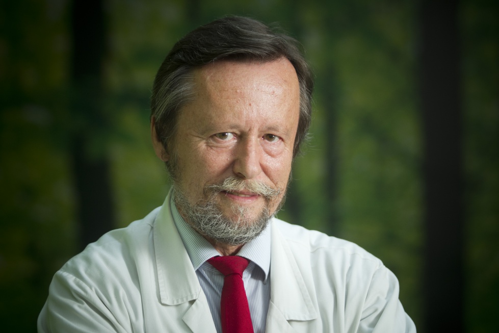 Prof. Imiela: leczenie osób w podeszłym wieku spada na głowy internistów