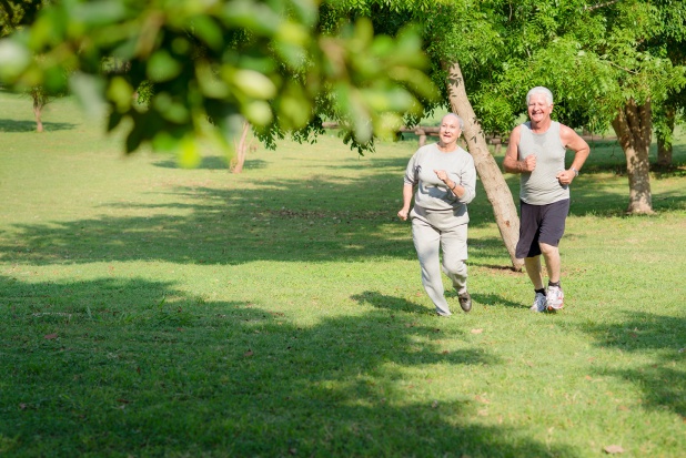 Promocja zdrowego stylu życia - to jeden z celów projektu Senior Games Czernikowo. Fot. Shutterstock Projekt Senior Games Czernikowo aktywizuje nie tylko seniorów