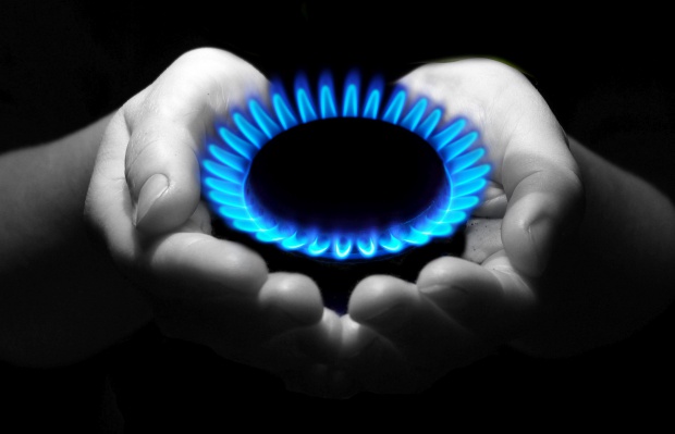 Rynek gazu: najwięcej oszustw przy zawieraniu umów ze starszymi konsumentami