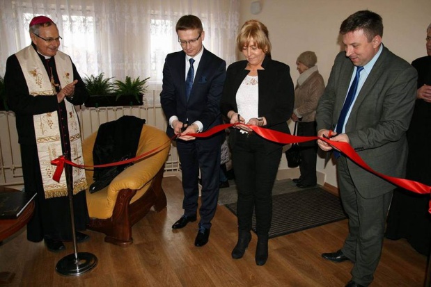 Na zdj. otwarcie ośrodka Senior-WIGOR w Częstochowie. Fot. Polski Komitet Pomocy Społecznej W Częstochowie otwarto dom Senior-WIGOR