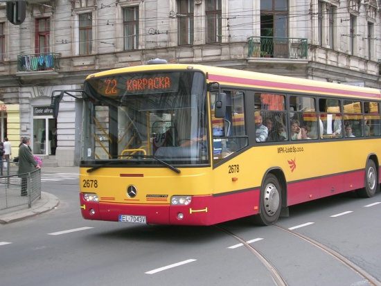 W lutym 2016 r. w taborze MPK-Łódź znajdowało się 20 autobusów w pełni dostosowanych do przewozu niepełnosprawnych. Fot. daniel.s/Flickr.com (CC BY 2.0) Łódzka komunikacja miejska bardziej przyjazna niepełnosprawnym