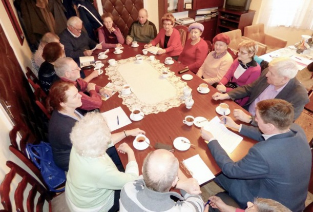 Rada seniorów w Karsinie jest drugim tego typu organem doradczym w powiecie kościerskim. Fot. UG Karsin Pomorskie: powstała kolejna rada seniorów