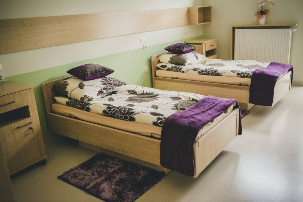 Ogólnopolskie Centrum Nowoczesnej Rehabilitacji i Opieki TriVita w Porąbce 40 mln zł na nowoczesne centrum rehabilitacyjno-opiekuńcze - zobacz wnętrza i otoczenie