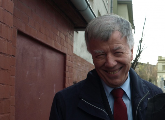 Na zdj. prof. Jan Miodek Fot. Fryta 73/Flickr.com (CC BY-SA 2.0) Prof. Miodek kończy 70 lat i przechodzi na emeryturę
