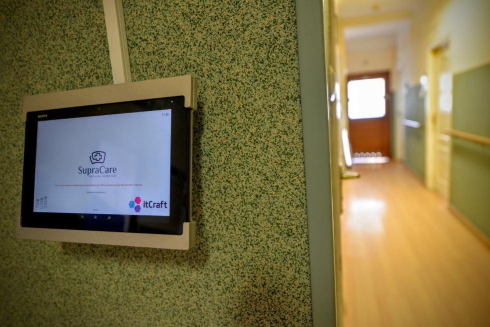 Warszawa wprowadza nowoczesne technologie w opiece nad seniorami