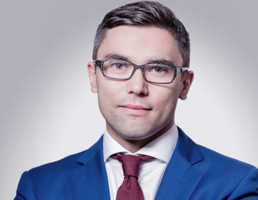 Na zdj. Radosław Piekarz, ekspert CA KJ ds. podatków i finansów publicznych. Fot. www.a-rt.pl Ekspert podatkowy: scalenie PIT, ZUS i NFZ to dobra zmiana, bo skorzystają biedniejsi