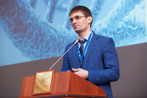 Na zdj. Alex Zhavoronkov, doktor fizyki i matematyki Uniwersytetu Moskiewskiego i szef Biogerontology Research Foundation. Fot. www.fb.com/biogerontology Biotechnolog: dzięki specjalnej kombinacji leków dożyjemy 150 lat