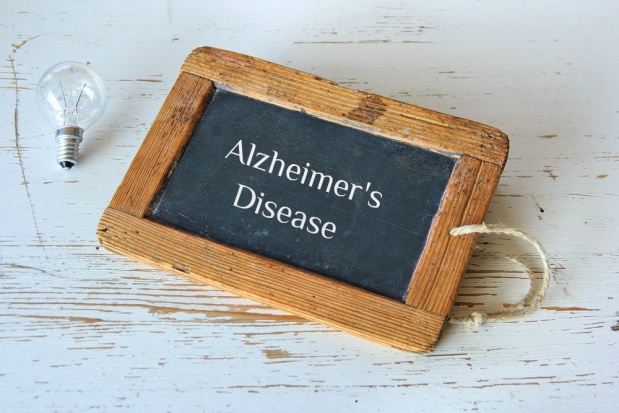 Alzheimer dotyka czasem także osoby w średnim wieku. Fot. HAMZA BUTT/Flickr.com (CC BY 2.0) Fakty i mity nt. choroby Alzheimera