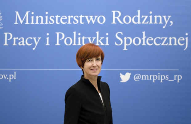 Na zdj. Elżbieta Rafalska, minister rodziny, pracy i polityki społecznej. Fot. MRPiPS Rafalska: emeryci często nie mogą pracować do 67. roku życia