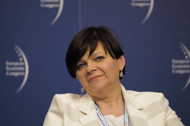 Na zdj. Izabela Leszczyna, poseł PO, b. wiceminister finansów Leszczyna o projekcie ws. wieku emerytalnego: chodzi wam o interes partyjny