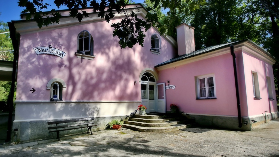 Willa Uciecha w Nałęczowie - front. Fot. Uzdrowisko Nałęczów Uzdrowisko Nałęczów sprzedaje wille i "jeden z najcenniejszych zabytków miasta"
