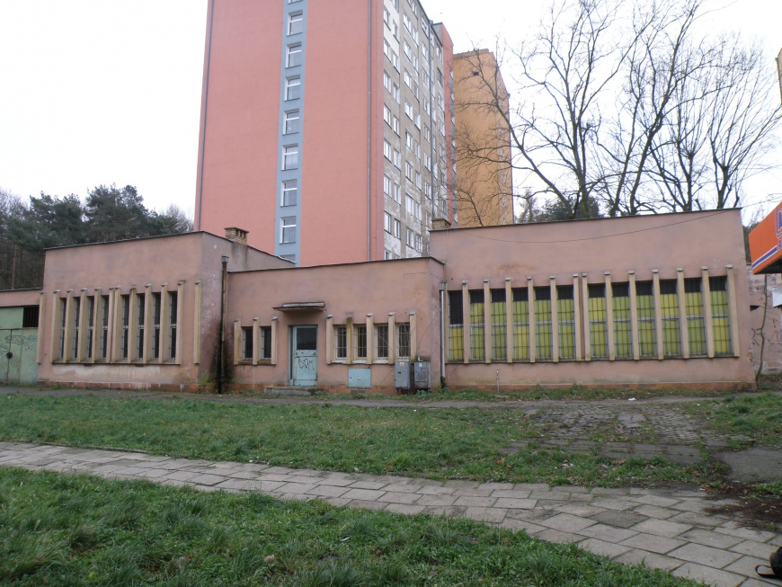 Obiekt kotłowni przed przebudową. Fot. Stowarzyszenie Możesz Inaczej. Zobacz metamorfozę starej kotłowni w wielopokoleniowy obiekt