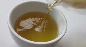 Składnik zielonej herbaty może zapobiegać zawałom, udarom i pomagać alzheimerowcom